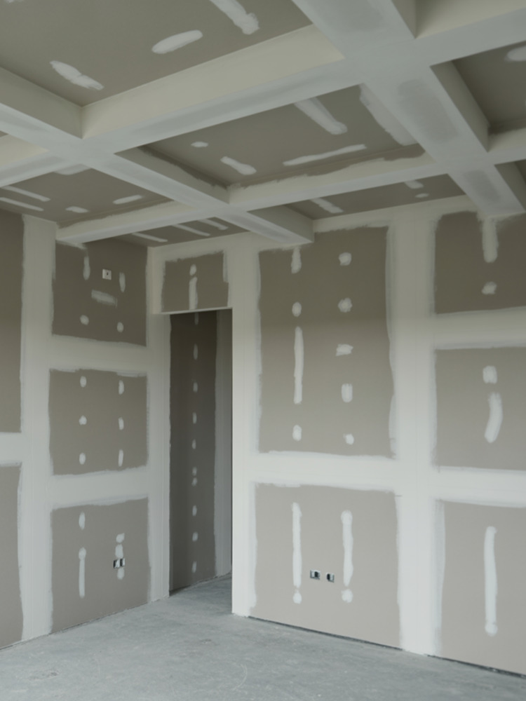 Valorisez votre bien immobilier avec des travaux de platrerie et de peintures avant la vente de votre bien